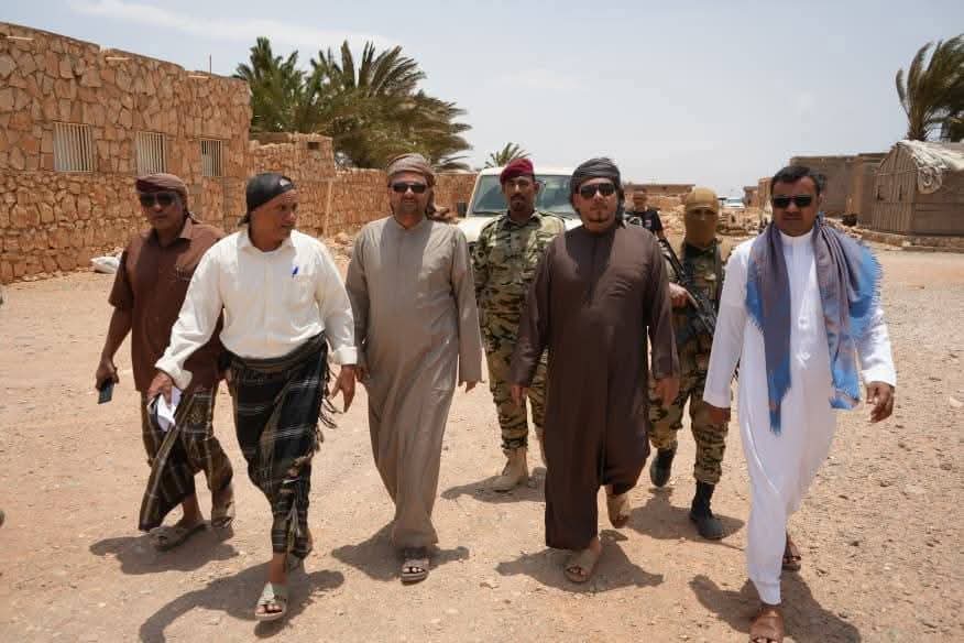 محافظ سقطرى يطلق مشروعا إماراتيًا غامضًا.. تفاصيل مثيرة عن منطقة موري